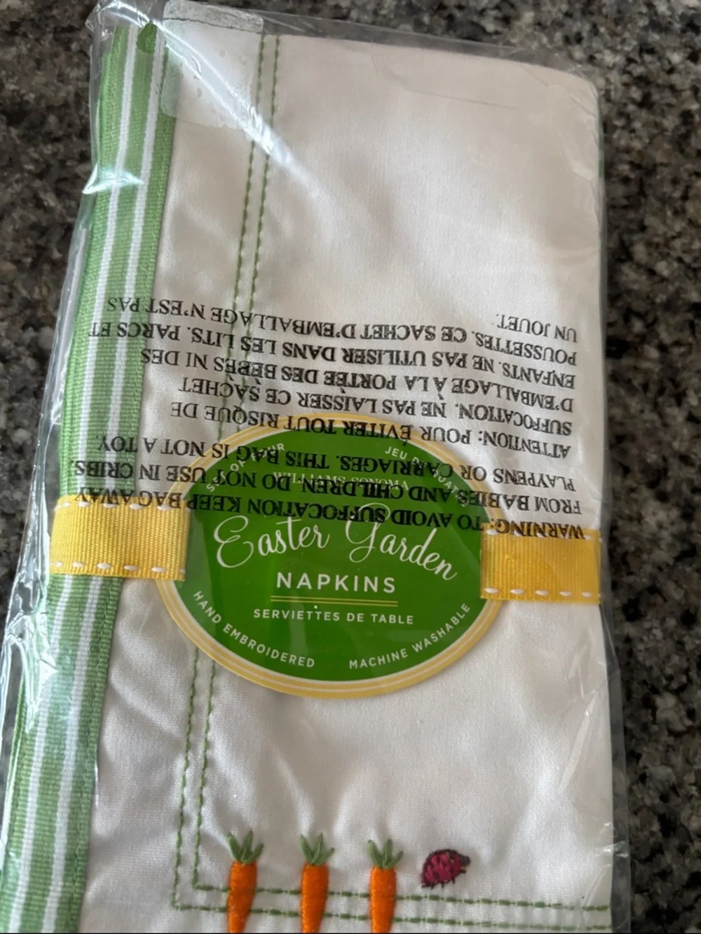 Williams Sonoma Easter Garden Napkins with Embroidered Carrots new